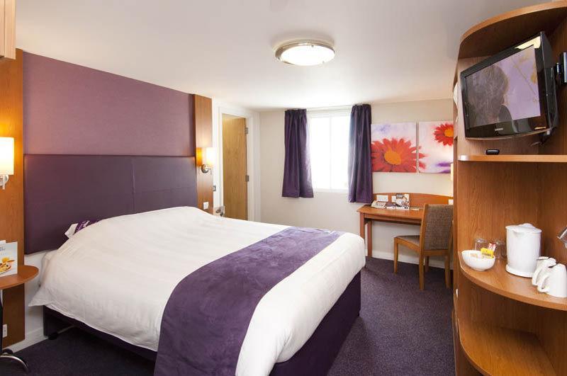 Premier Inn London Hayes, Heathrow Hayes  Eksteriør billede