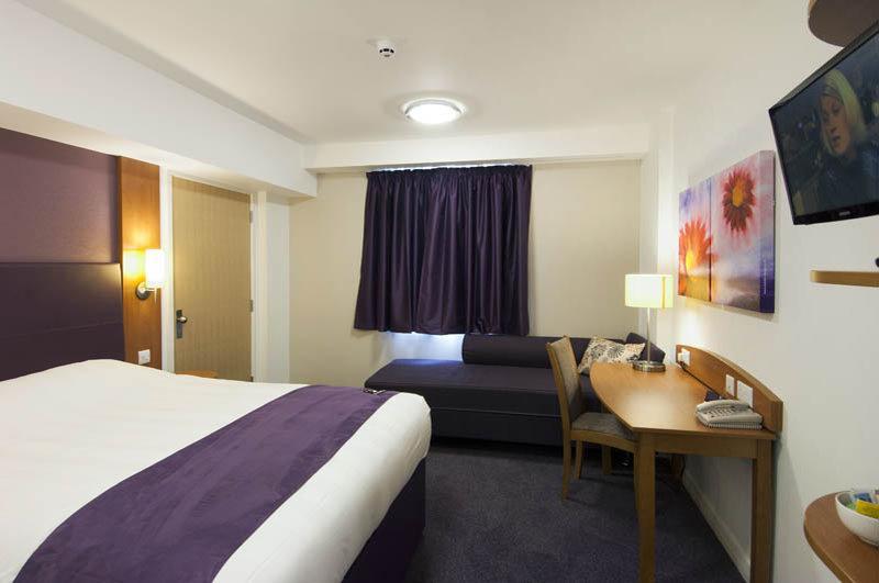 Premier Inn London Hayes, Heathrow Hayes  Eksteriør billede